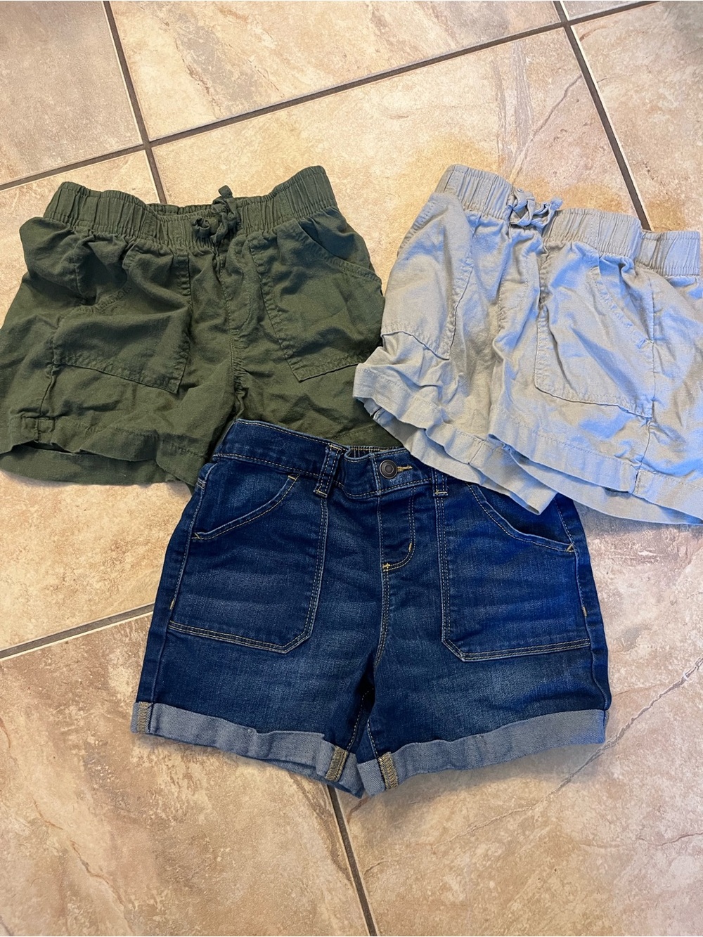wonder nation Olive, Light Gray, and Denim Girls Shorts 3-Pack